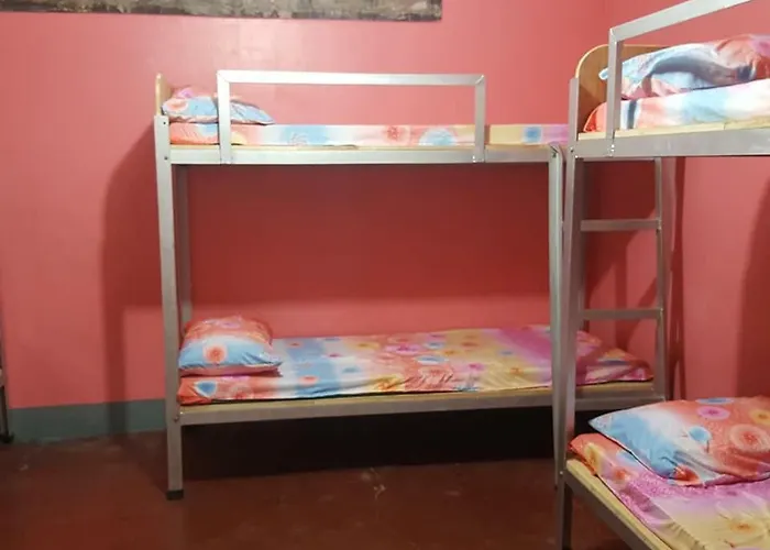 Hostel Madame O'chelle's Dormitel Manila